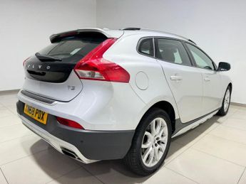 VOLVO V40 CROSS COUNTRY 1.5 T3 GPF Nav Plus Hatchback 5dr Petrol Auto Euro 6 (s/s) (152 