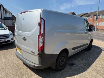 FORD TRANSIT CUSTOM 2.2 TDCi 270 Trend Panel Van 5dr Diesel Manual L1 H1 (186 g/km, 