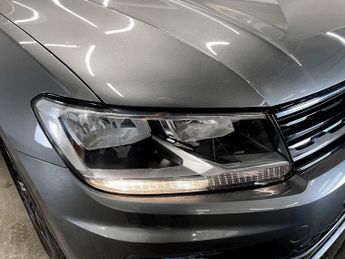 VOLKSWAGEN TIGUAN 2.0 TDI SE Navigation SUV 5dr Diesel DSG Euro 6 (s/s) (150 ps)