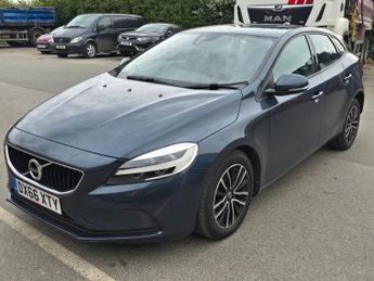 VOLVO V40 2.0 D2 Momentum Hatchback 5dr Diesel Manual Euro 6 (s/s) (120 ps