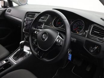VOLKSWAGEN GOLF 1.5 TSI EVO SE Nav Estate 5dr Petrol DSG Euro 6 (s/s) (130 ps)