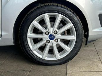 FORD FIESTA 1.0T EcoBoost Titanium Hatchback 5dr Petrol Powershift Euro 6 (1