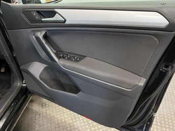 VOLKSWAGEN TIGUAN 1.5 TSI EVO Match SUV 5dr Petrol DSG Euro 6 (s/s) (150 ps)