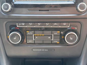 VOLKSWAGEN GOLF 2.0 TDI GTD (Leather) Hatchback 3dr Diesel DSG Euro 5 (170 ps)