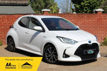 Toyota Yaris 1.5 VVT-h Design Hatchback 5dr Petrol Hybrid E-CVT Euro 6 (s/s) 