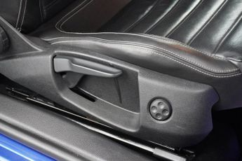 VOLKSWAGEN SCIROCCO 2.0 TDI BlueMotion Tech R-Line Hatchback 3dr Diesel DSG Euro 6 (
