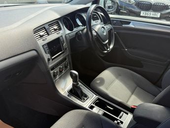 VOLKSWAGEN GOLF 1.6 TDI BlueMotion Tech Match Edition Hatchback 5dr Diesel DSG E