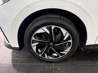 MG Mg4 64kWh Trophy Long Range Hatchback 5dr Electric Auto (203 ps)