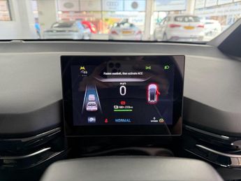 MG Mg4 64kWh Trophy Long Range Hatchback 5dr Electric Auto (203 ps)