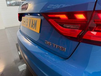 AUDI A1 1.5 TFSI 35 S line Sportback 5dr Petrol S Tronic Euro 6 (s/s) (1