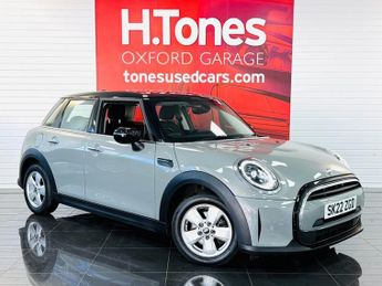 MINI Hatch 1.5 Cooper Classic Hatchback 5dr Petrol Manual Euro 6 (s/s) (136