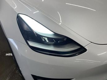 TESLA Model 3 Standard Range Plus Saloon 4dr Electric Auto RWD (241 bhp)