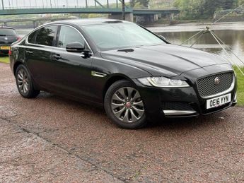 Jaguar XF 2.0d Portfolio Saloon 4dr Diesel Auto Euro 6 (s/s) (180 ps)