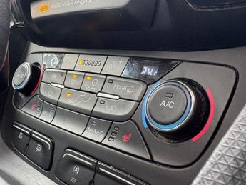 FORD GRAND TOURNEO CONNECT 1.5 EcoBlue Titanium MPV 5dr Diesel Auto Euro 6 (s/s) (120 ps)