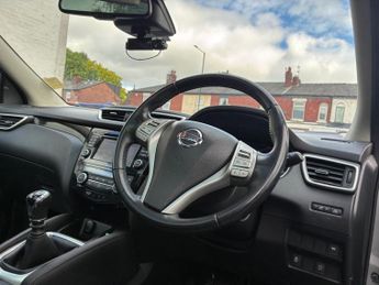 NISSAN QASHQAI 1.6 dCi Tekna SUV 5dr Diesel Manual 2WD Euro 6 (s/s) (130 ps)