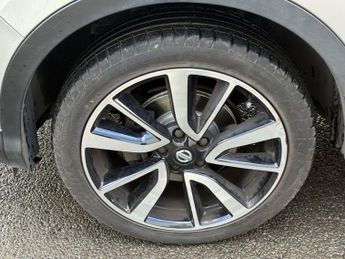 NISSAN QASHQAI 1.6 dCi Tekna SUV 5dr Diesel Manual 2WD Euro 6 (s/s) (130 ps)