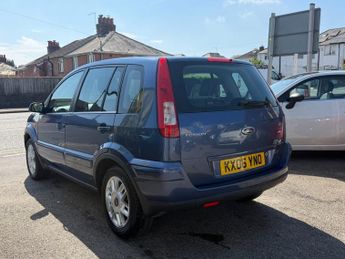FORD FUSION 1.6 Zetec Climate Hatchback 5dr Petrol Automatic (181 g/km, 99 b