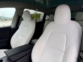 TESLA MODEL Y (Dual Motor) Long Range SUV 5dr Electric Auto 4WDE (384 bhp)