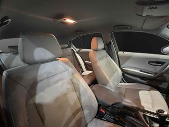 BMW 1 SERIES 1.6 116i SE Hatchback 5dr Petrol Manual Euro 4 (115 ps) 30 Days 