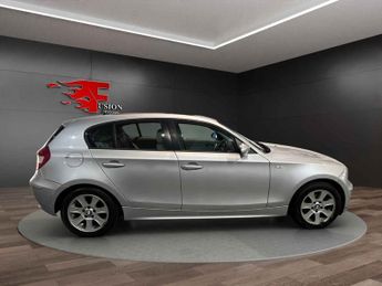 BMW 1 SERIES 1.6 116i SE Hatchback 5dr Petrol Manual Euro 4 (115 ps) 30 Days 