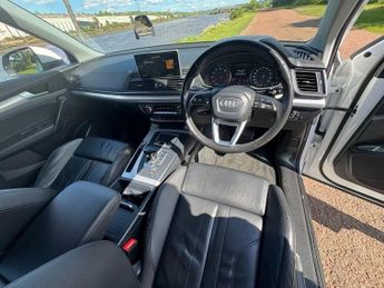 AUDI Q5 2.0 TFSI Sport SUV 5dr Petrol S Tronic quattro Euro 6 (s/s) (252
