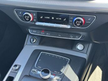 AUDI Q5 2.0 TFSI Sport SUV 5dr Petrol S Tronic quattro Euro 6 (s/s) (252