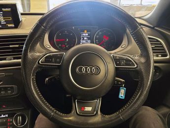 AUDI Q3 2.0 TDI S line Edition SUV 5dr Diesel S Tronic quattro Euro 6 (s