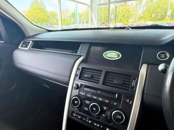LAND ROVER DISCOVERY SPORT 2.0 TD4 HSE SUV 5dr Diesel Auto 4WD Euro 6 (s/s) (180 ps) FULL S