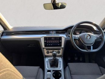 VOLKSWAGEN PASSAT 1.6 TDI SE Business Estate 5dr Diesel Manual Euro 6 (s/s) (120 p