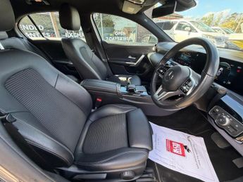 MERCEDES-BENZ A-CLASS 1.3 A200 Sport (Executive) Hatchback 5dr Petrol 7G-DCT Euro 6 (s