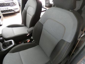 DACIA JOGGER 1.6 Hybrid EXTREME MPV 5dr Petrol Hybrid Auto Euro 6 (s/s) (140 