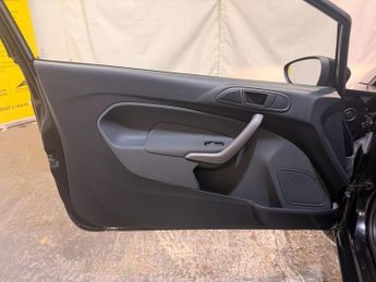 FORD FIESTA 1.4 Edge Hatchback 3dr Petrol Automatic (154 g/km, 94 bhp)