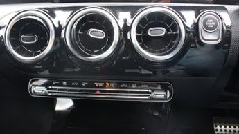 MERCEDES-BENZ A-CLASS 1.3 A200 AMG Line Hatchback 5dr Petrol 7G-DCT Euro 6 (s/s) (163 