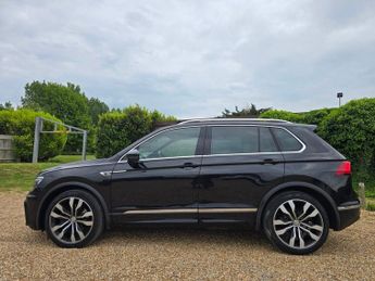 VOLKSWAGEN TIGUAN 2.0 TSI R-Line SUV 5dr Petrol DSG 4Motion Euro 6 (s/s) (180 ps)