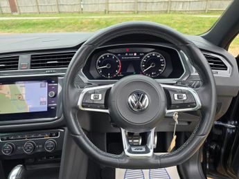 VOLKSWAGEN TIGUAN 2.0 TSI R-Line SUV 5dr Petrol DSG 4Motion Euro 6 (s/s) (180 ps)