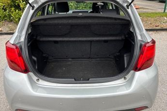 TOYOTA YARIS 1.5 VVT-h Icon Hatchback 5dr Petrol Hybrid E-CVT Euro 6 (101 ps)