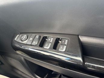 KIA SPORTAGE 1.7 CRDi 3 SUV 5dr Diesel DCT Euro 6 (s/s) (139 bhp)