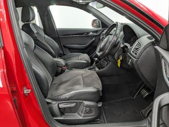 AUDI Q3 2.0 TDI Black Edition SUV 5dr Diesel S Tronic quattro Euro 6 (s/