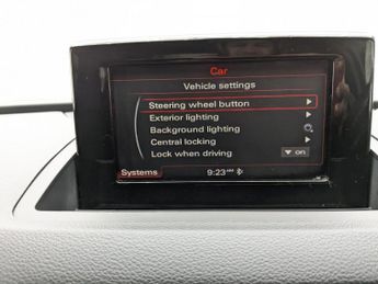 AUDI Q3 2.0 TDI Black Edition SUV 5dr Diesel S Tronic quattro Euro 6 (s/