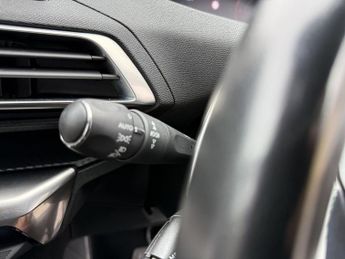 PEUGEOT 3008 1.6 BlueHDi Allure SUV 5dr Diesel EAT Euro 6 (s/s) (120 ps)