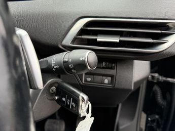 PEUGEOT 3008 1.6 BlueHDi Allure SUV 5dr Diesel EAT Euro 6 (s/s) (120 ps)