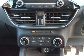 FORD KUGA 1.5 EcoBlue Zetec SUV 5dr Diesel Manual Euro 6 (s/s) (120 ps)