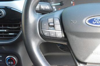 FORD KUGA 1.5 EcoBlue Zetec SUV 5dr Diesel Manual Euro 6 (s/s) (120 ps)