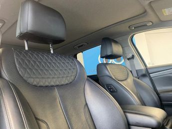 HYUNDAI SANTA FE 2.2 CRDi Premium SE SUV 5dr Diesel Auto 4WD Euro 6 (s/s) 7 Seat 