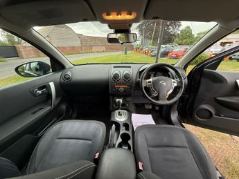 NISSAN QASHQAI 2.0 Acenta SUV 5dr Petrol CVT 2WD Automatic Euro 4 (141 ps)