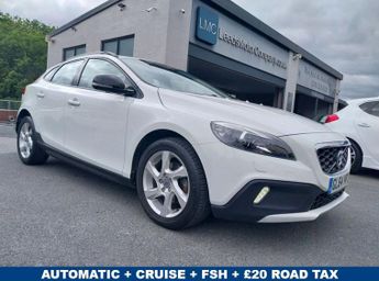 VOLVO V40 CROSS COUNTRY 1.6 D2 Lux Hatchback 5dr Diesel Powershift Euro 5 (s/s) (115 ps)