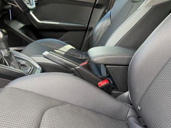 AUDI A1 2.0 TFSI 40 S line Competition Sportback 5dr Petrol S Tronic Eur