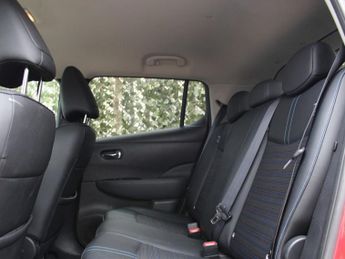 NISSAN LEAF 59kWh e+ N-Connecta Hatchback 5dr Electric Auto (217 ps)