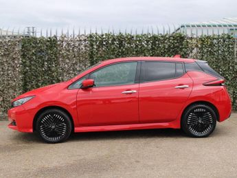 NISSAN LEAF 59kWh e+ N-Connecta Hatchback 5dr Electric Auto (217 ps)