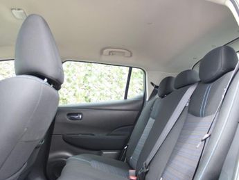 NISSAN LEAF 39kWh Acenta Hatchback 5dr Electric Auto (150 ps)